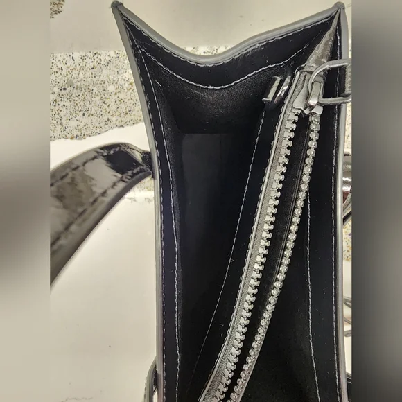 MARC JACOBS Mini Grind Patent Crossbody Tote In Black - Picture 11 of 15